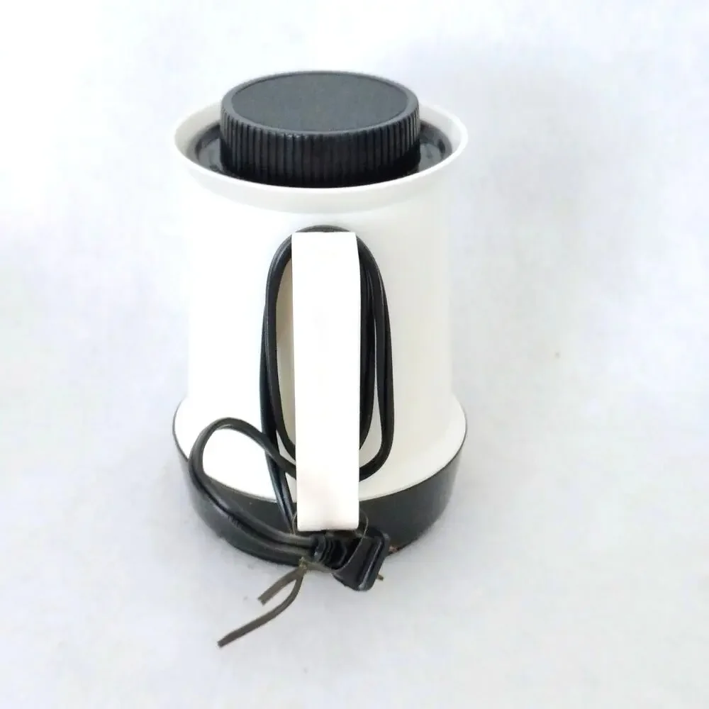 Vintage West Bend 5 Cup Plastic Hot Pot Server White New Old Stock NO BOX 53605